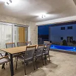 Enchanting Vacation With Pool And Jacuzzi Krnica