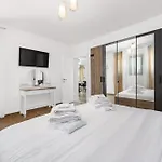 Enchanting Vacation With Pool And Jacuzzi Krnica